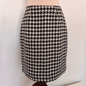 Kate Hill Size 4 Wool Blend Houndstooth Pencil Skirt